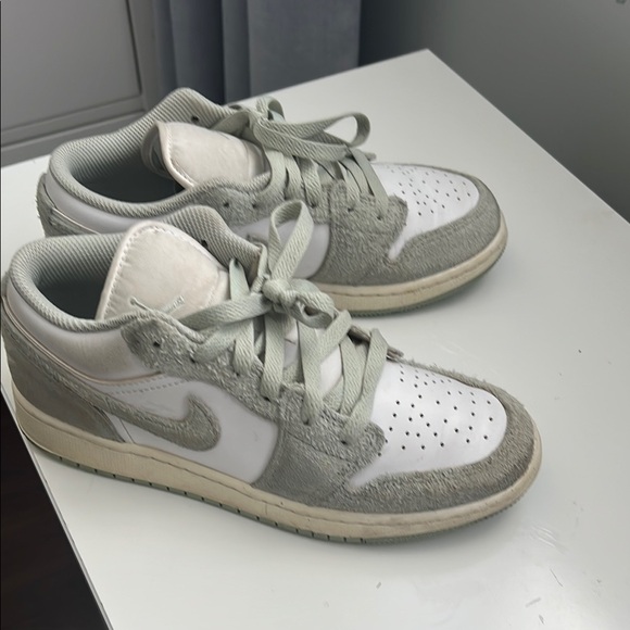 Nike Air Jordan Sneakers 1 Low SE. white/sail/ seafoam - Picture 5 of 7